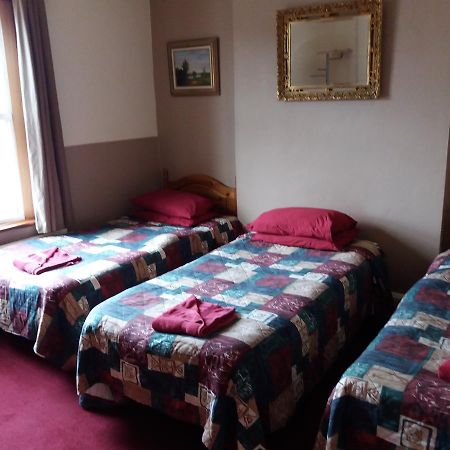 The Crouch Oak Bed & Breakfast Addlestone Exterior photo